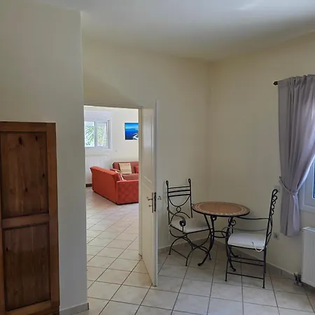 Skala - - Sleeps 7 - Parking - Garden Villa *