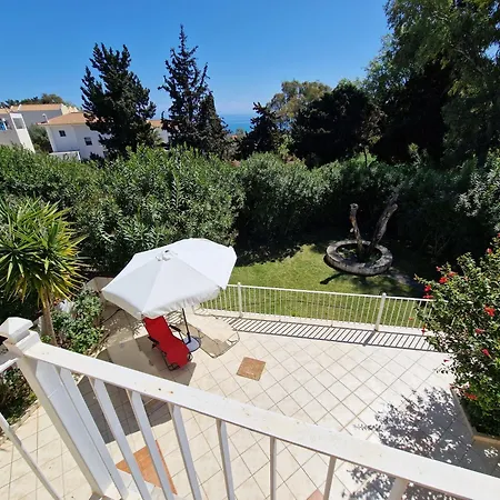 Skala - - Sleeps 7 - Parking - Garden