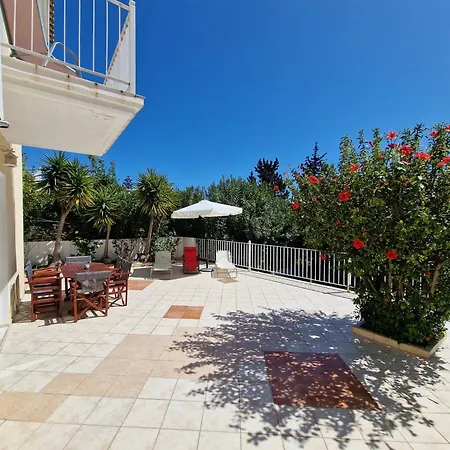 Skala - - Sleeps 7 - Parking - Garden Skala (Kefalonia)