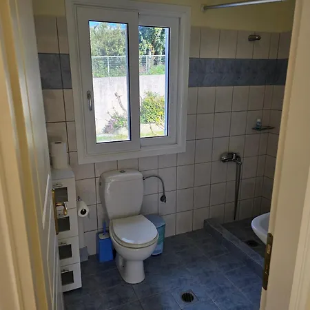 Skala - - Sleeps 7 - Parking - Garden Villa Skala (Kefalonia)
